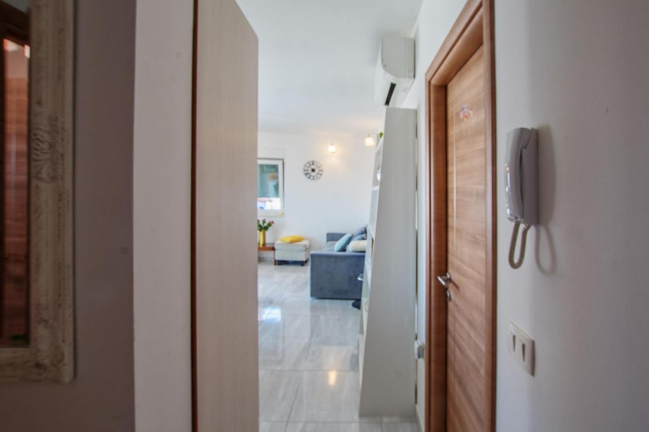 Judita Trogir Exterior foto